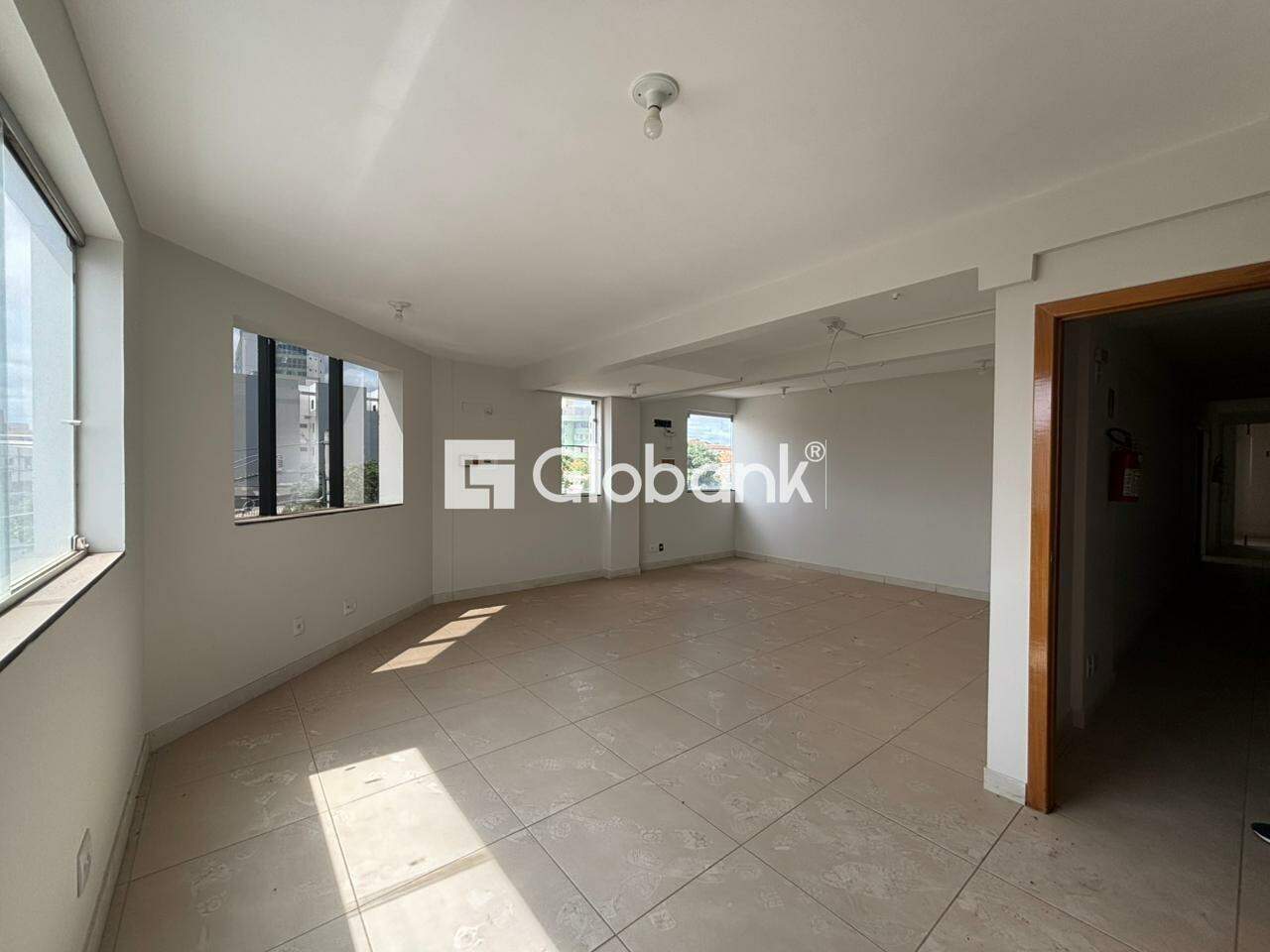 Prédio para aluguel Cidade Santa Maria 1.202m² Montes Claros MG: Sala
