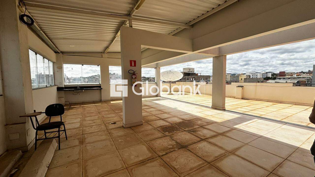 Prédio para aluguel Cidade Santa Maria 1.202m² Montes Claros MG: Terraço
