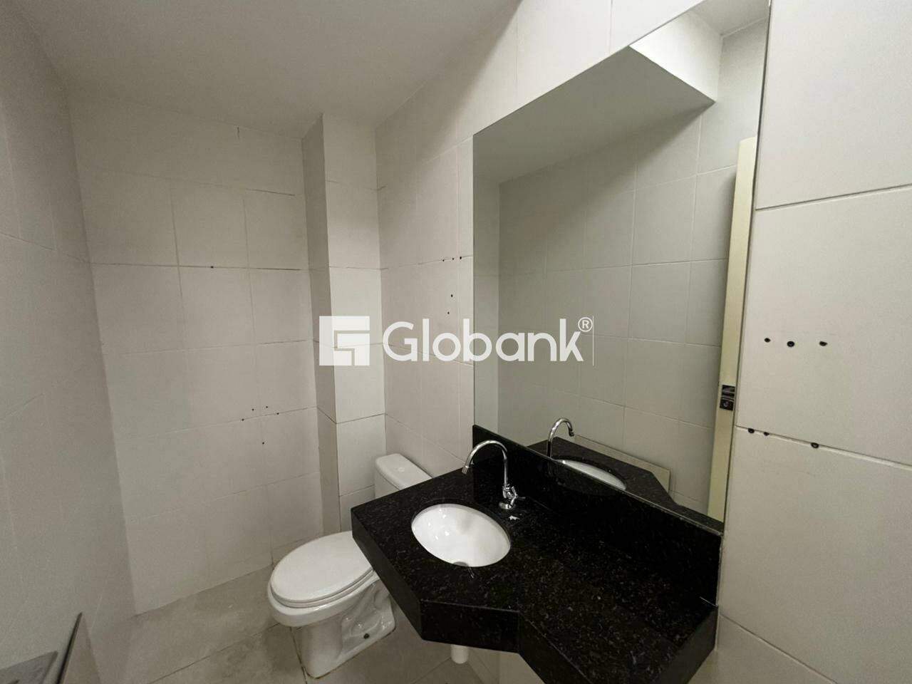 Ponto comercial para aluguel Santo Expedito 288,5m² Montes Claros MG: Banheiro