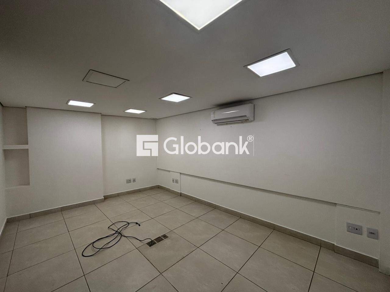 Ponto comercial para aluguel Santo Expedito 288,5m² Montes Claros MG: Sala