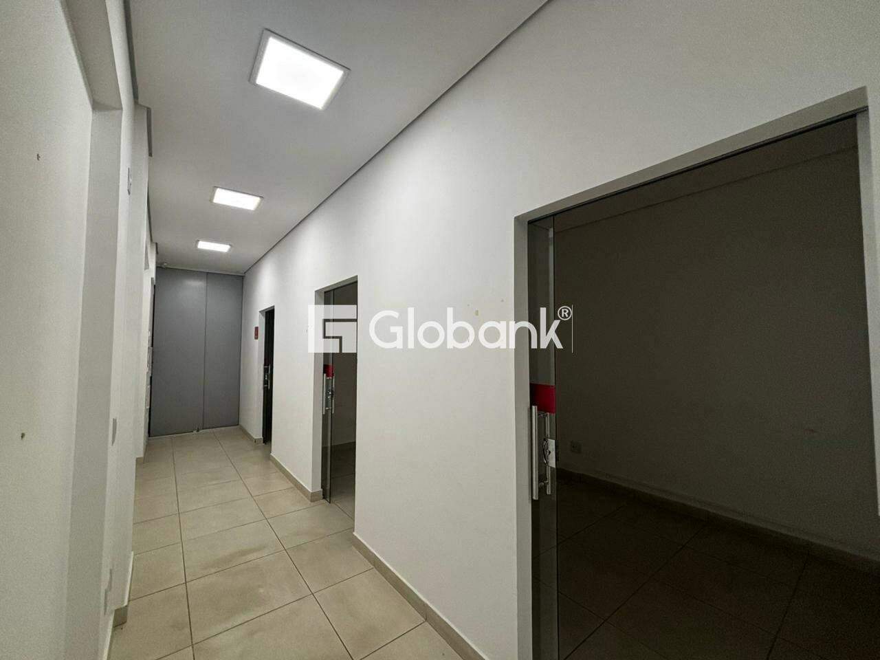 Ponto comercial para aluguel Santo Expedito 288,5m² Montes Claros MG: Corredor