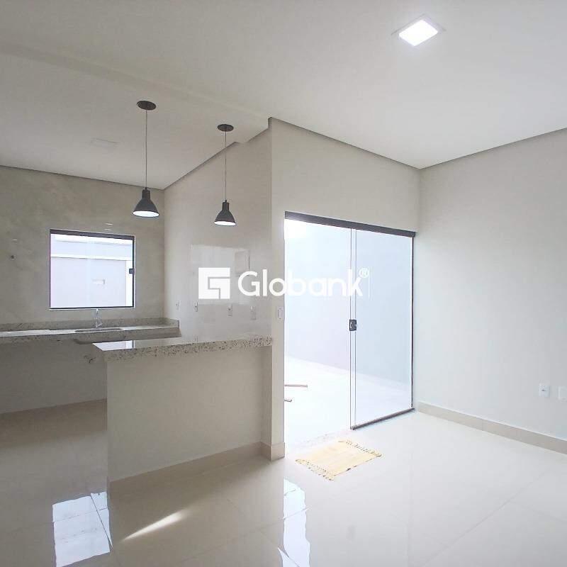 Casa 2 quartos à venda Jardim Olímpico 45m² Montes Claros MG: 