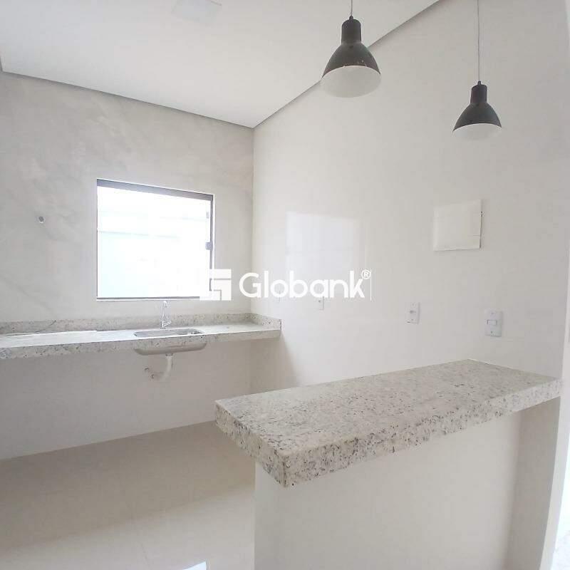 Casa 2 quartos à venda Jardim Olímpico 45m² Montes Claros MG: 