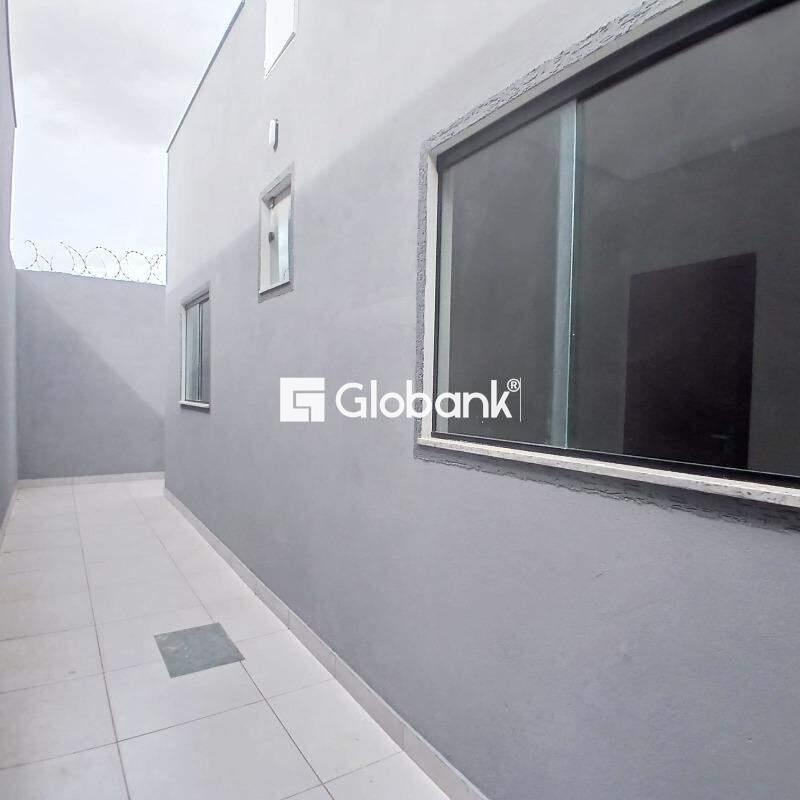 Casa 2 quartos à venda Jardim Olímpico 45m² Montes Claros MG: 