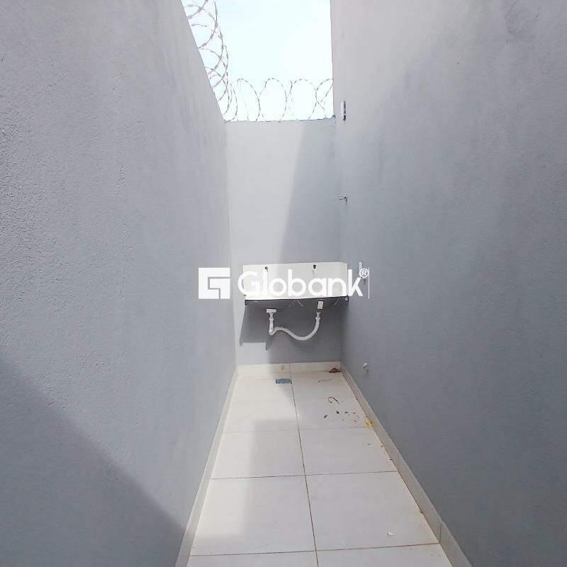 Casa 2 quartos à venda Jardim Olímpico 45m² Montes Claros MG: 