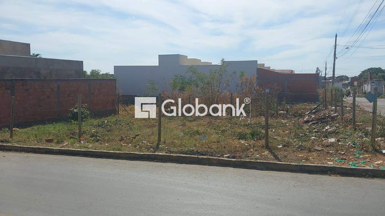 Terreno à venda Santa Rafaela 180m² Montes Claros MG: 