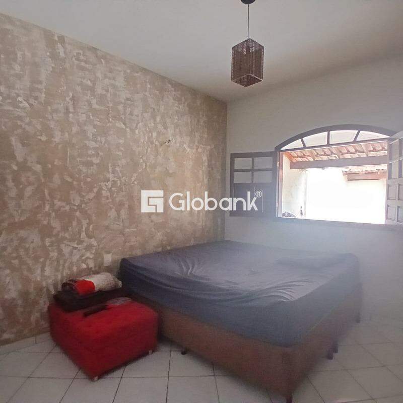 Casa 3 quartos à venda Esplanada 270m² Montes Claros MG: 