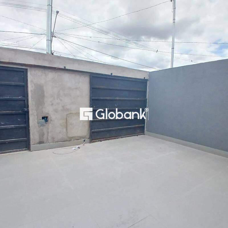 Casa 2 quartos à venda Jardim Olímpico 45m² Montes Claros MG: 