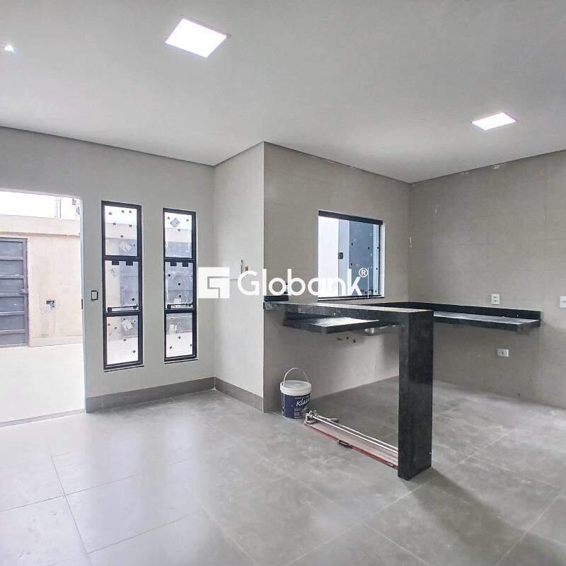 Casa 2 quartos à venda Jardim Olímpico 45m² Montes Claros MG: 