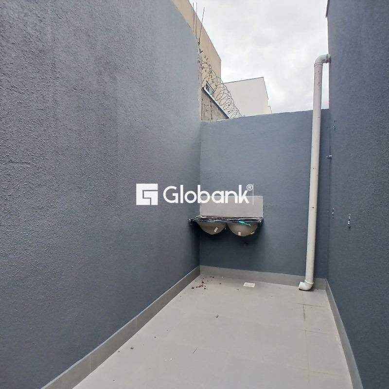 Casa 2 quartos à venda Jardim Olímpico 45m² Montes Claros MG: 