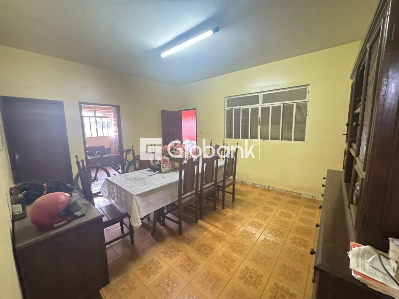 Casa 4 quartos à venda Vila Regina 260m² Montes Claros MG: 
