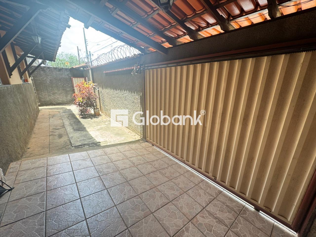 Casa 4 quartos à venda Vila Regina 260m² Montes Claros MG: 