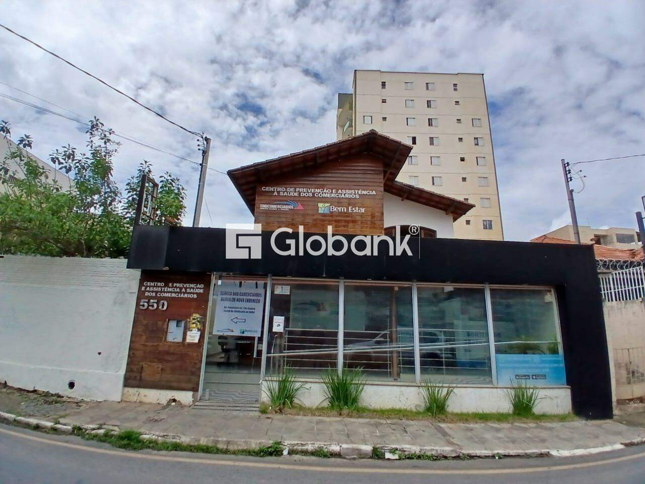 Ponto comercial para aluguel Centro 248m² Montes Claros MG: Fachada