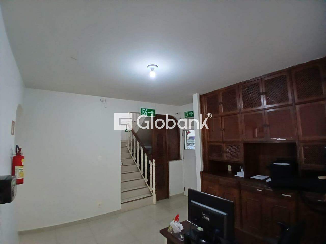 Ponto comercial para aluguel Centro 248m² Montes Claros MG: Sala