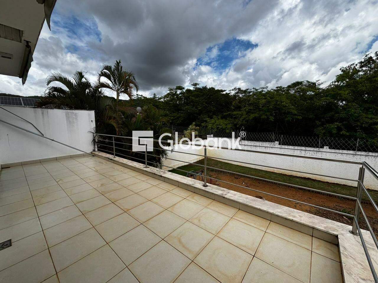 Casa em condomínio 3 quartos para aluguel Ibituruna 180m² Montes Claros MG: Varanda quartos