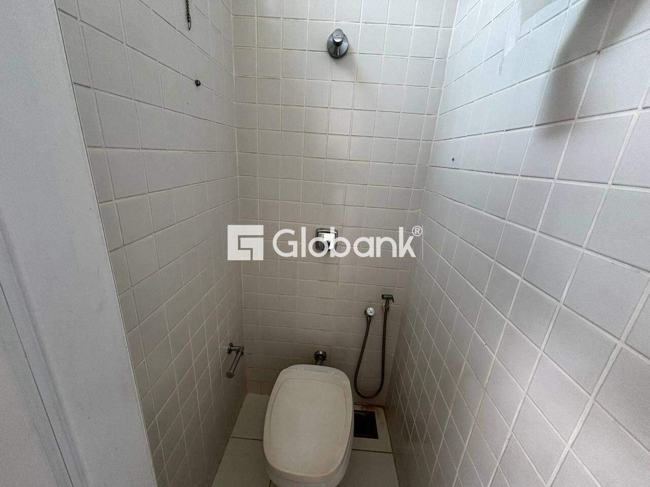 Casa em condomínio 3 quartos para aluguel Ibituruna 180m² Montes Claros MG: Banheiro dce