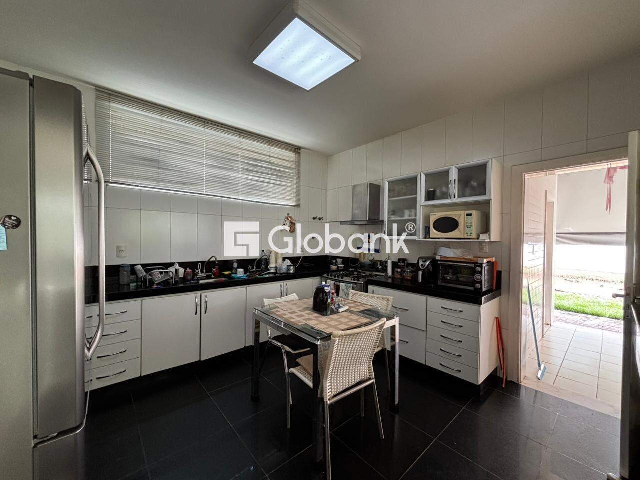 Casa em condomínio 3 quartos para aluguel Ibituruna 180m² Montes Claros MG: Cozinha