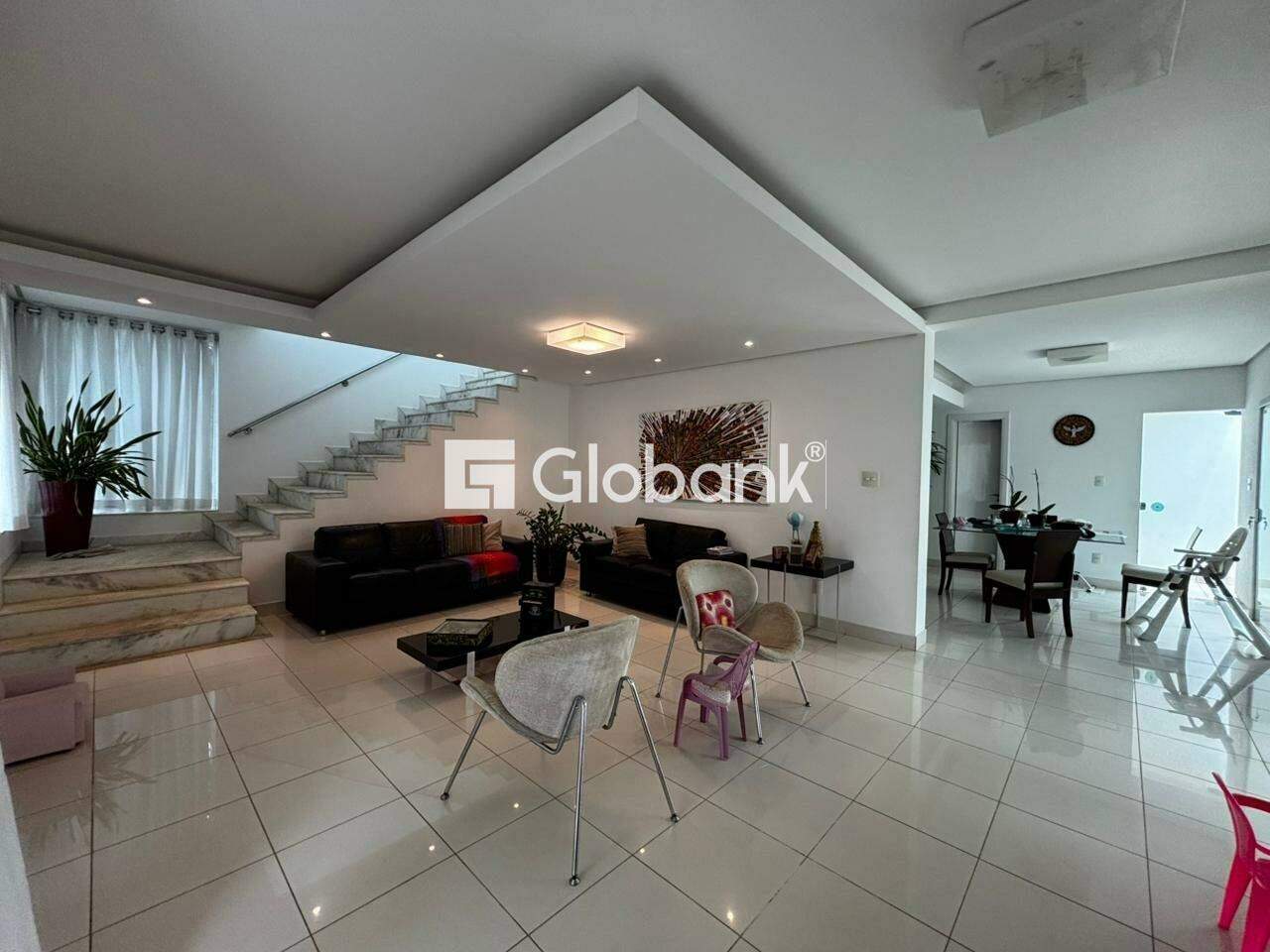 Casa em condomínio 3 quartos para aluguel Ibituruna 180m² Montes Claros MG: Sala star