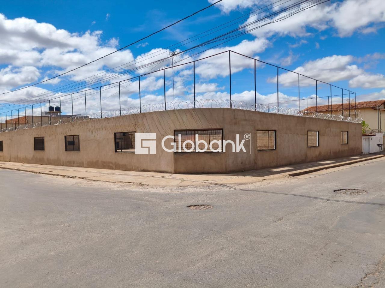 Ponto comercial para aluguel Santo Antônio 1.150m² Montes Claros MG: Fachada lateral