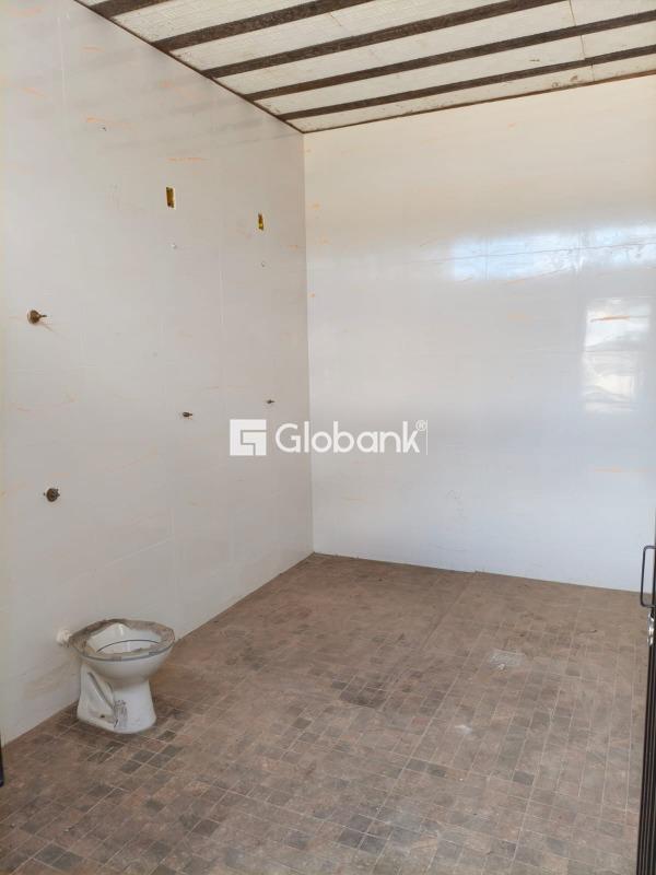 Ponto comercial para aluguel Santo Antônio 1.150m² Montes Claros MG: Bsnheiro