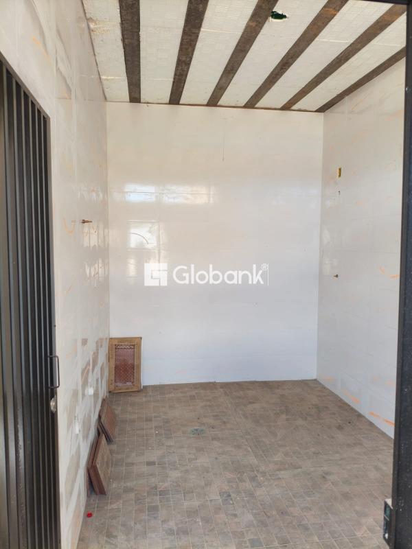 Ponto comercial para aluguel Santo Antônio 1.150m² Montes Claros MG: Sala