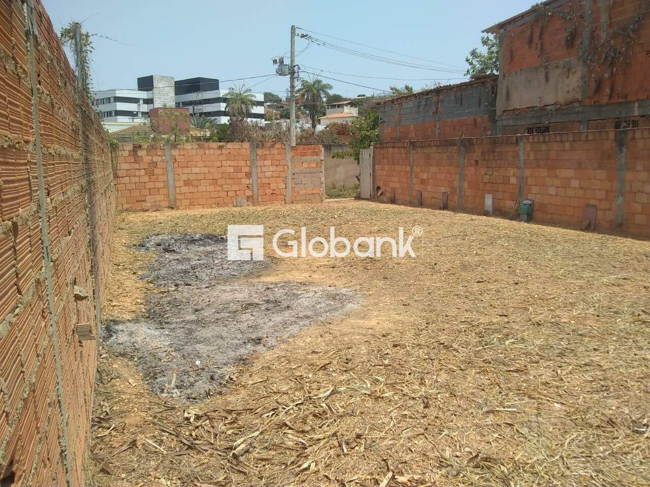 Terreno à venda Panorama II 300m² Montes Claros MG: 