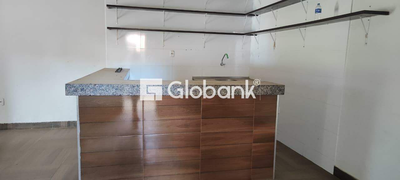 Ponto comercial para aluguel Centro 60m² Montes Claros MG: 