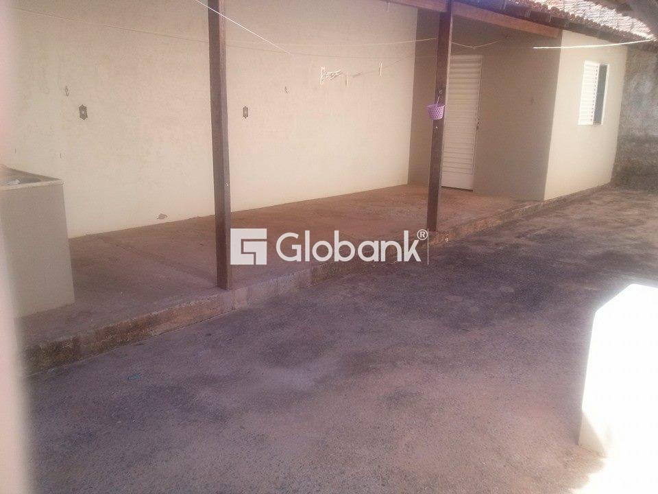 Casa 3 quartos à venda Alto Floresta 100m² Montes Claros MG: 