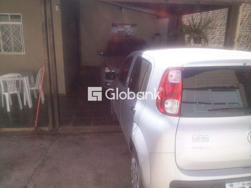 Casa 3 quartos à venda Alto Floresta 100m² Montes Claros MG: 