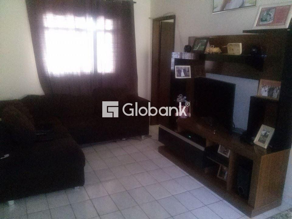 Casa 3 quartos à venda Alto Floresta 100m² Montes Claros MG: 