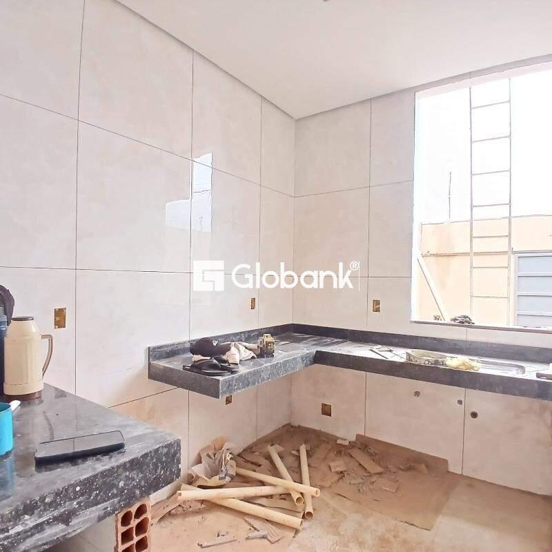 Casa 2 quartos à venda Jardim Olímpico 45m² Montes Claros MG: 