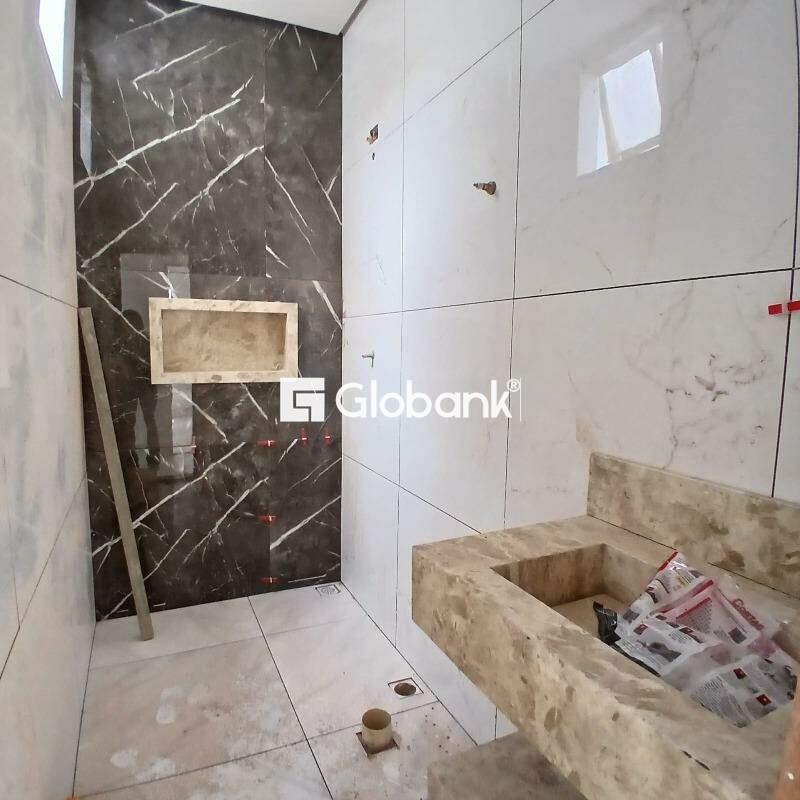 Casa 2 quartos à venda Jardim Olímpico 45m² Montes Claros MG: 