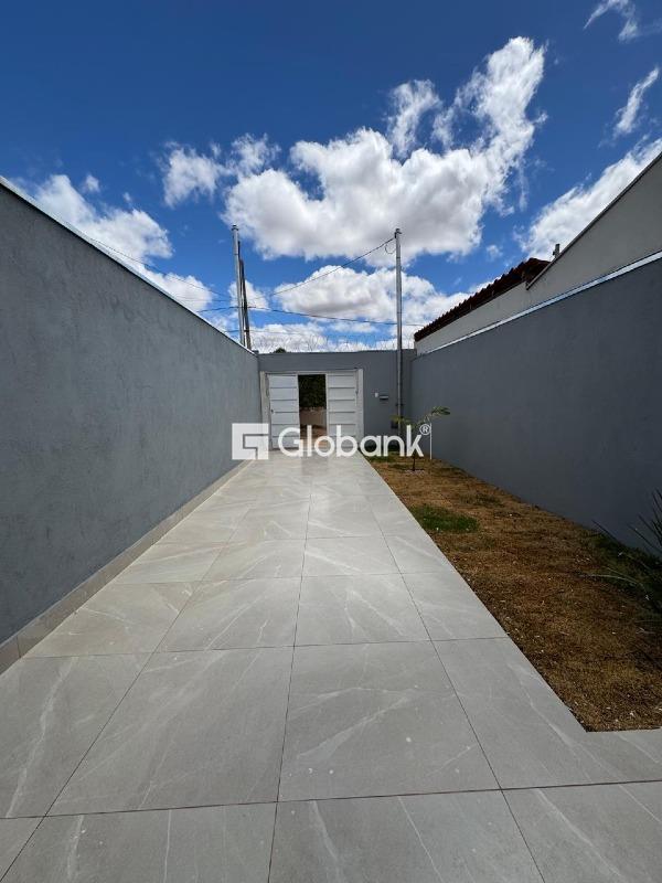 Casa 2 quartos à venda Jardim Olímpico 45m² Montes Claros MG: 