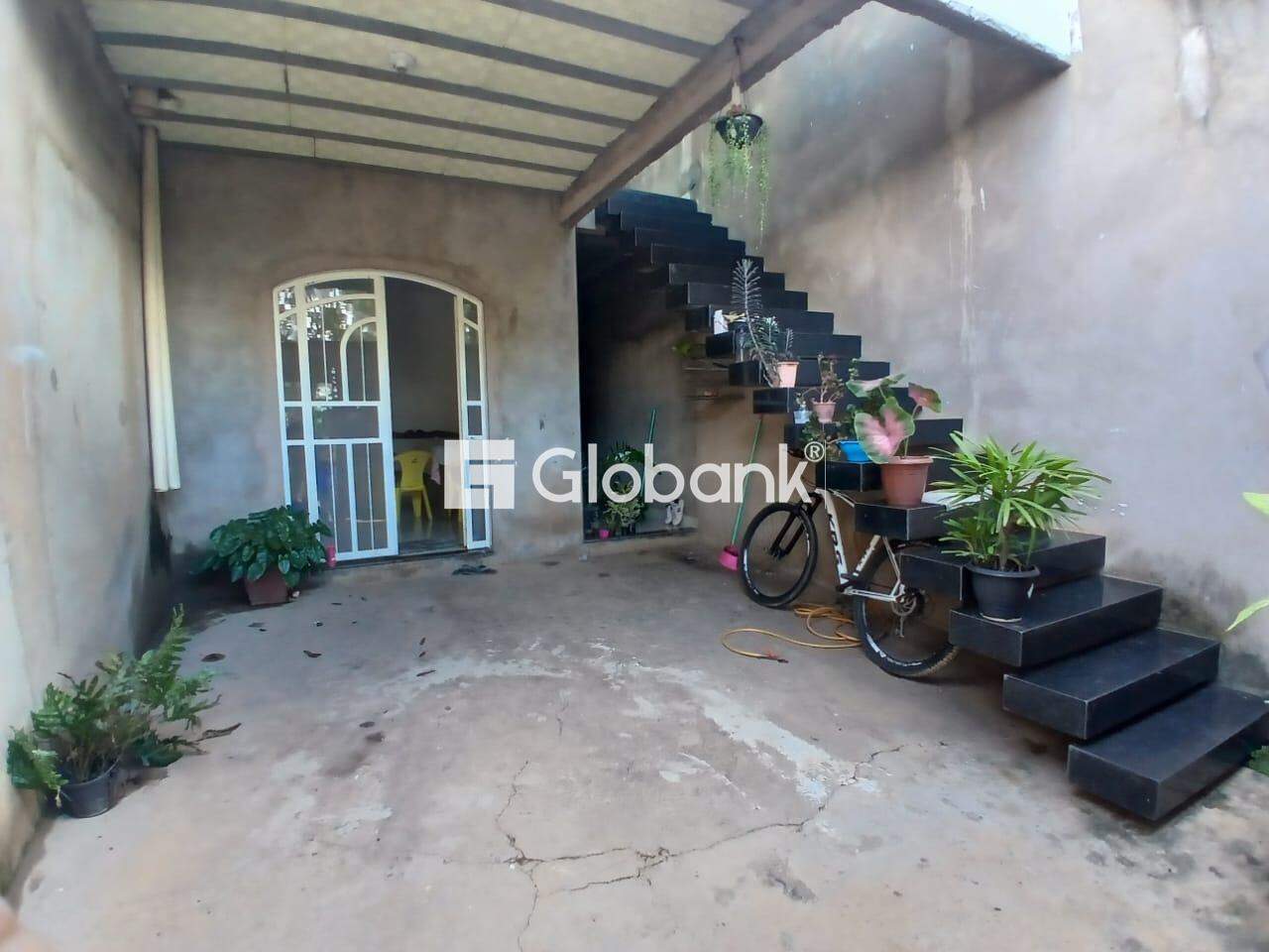 Casa 3 quartos à venda Veneza Parque 80m² Montes Claros MG: 