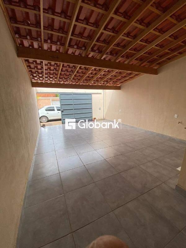 Casa 2 quartos à venda Carmelo 45m² Montes Claros MG: 