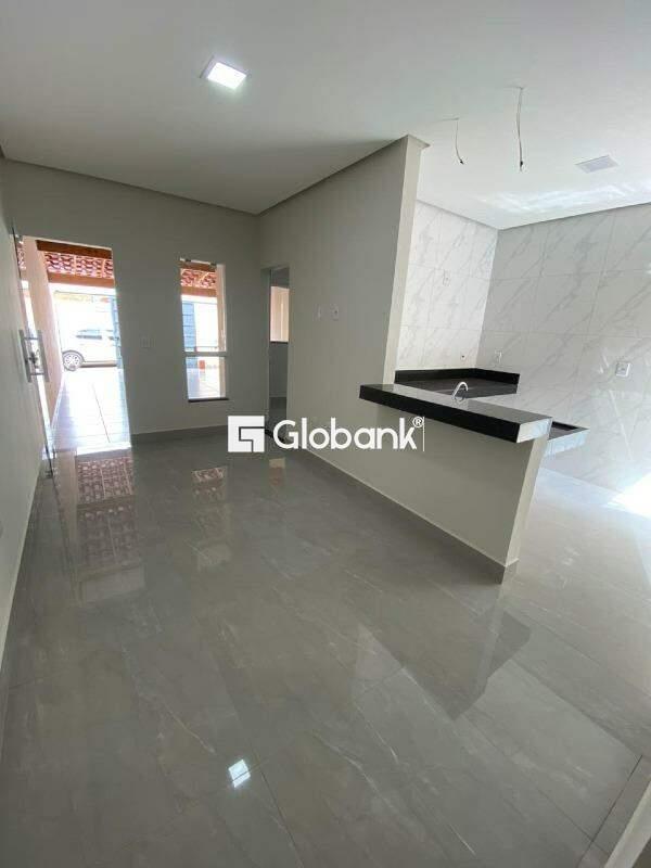 Casa 2 quartos à venda Carmelo 45m² Montes Claros MG: 