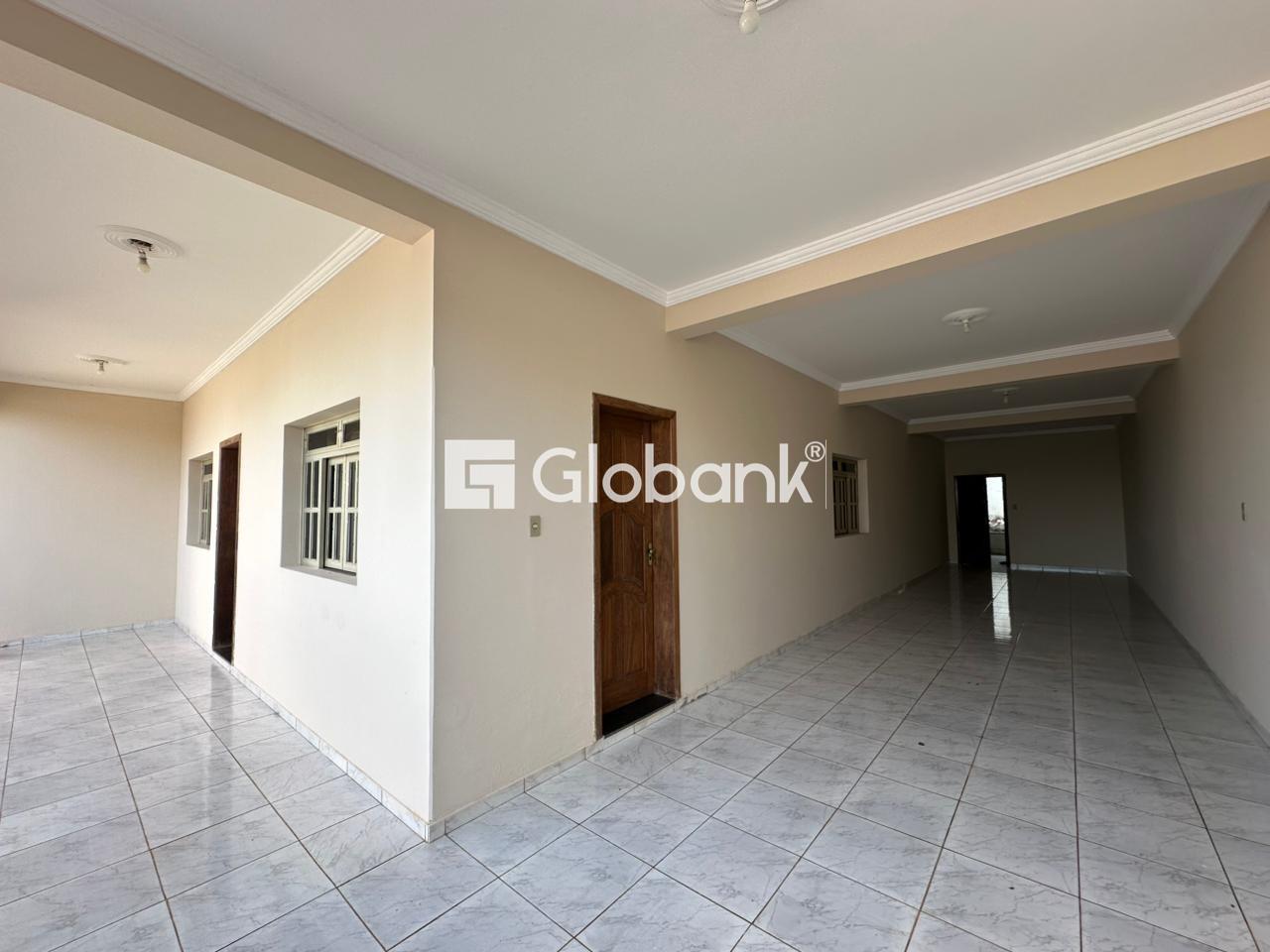 Casa 3 quartos para aluguel Jardim Palmeiras 110m² Montes Claros MG: 