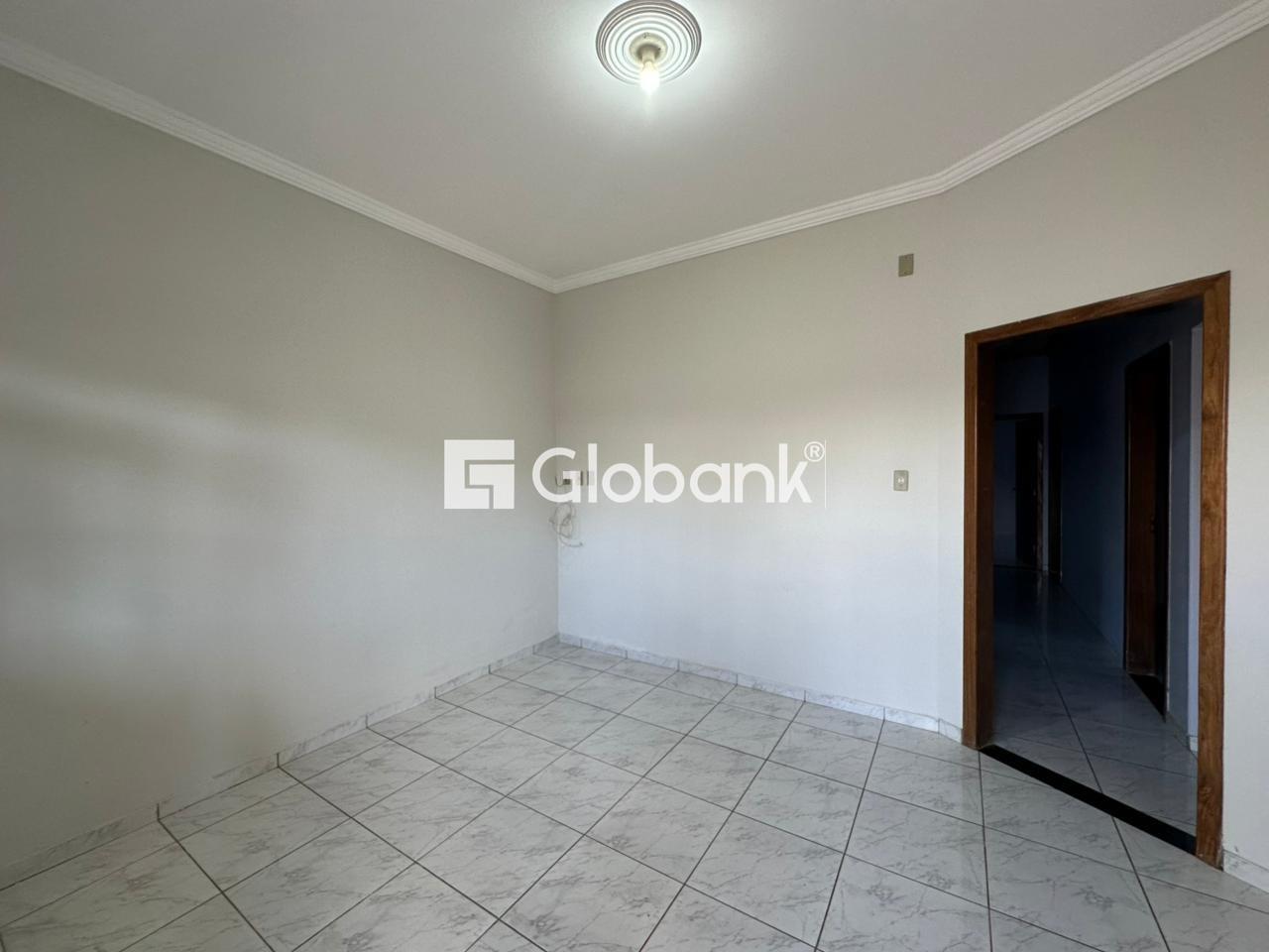 Casa 3 quartos para aluguel Jardim Palmeiras 110m² Montes Claros MG: Quarto