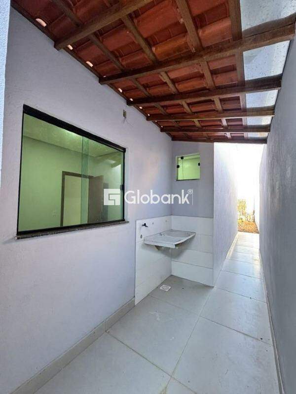 Casa 3 quartos à venda Residencial Terra Jardim 105m² Montes Claros MG: 