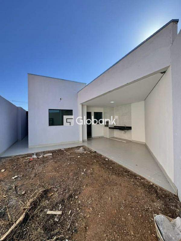 Casa 3 quartos à venda Residencial Terra Jardim 105m² Montes Claros MG: 