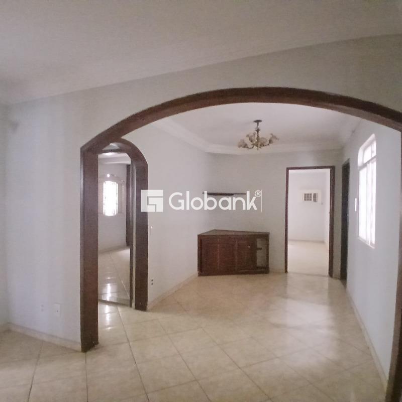 Casa 3 quartos à venda Conjunto Cristo Rei 45m² Montes Claros MG: 