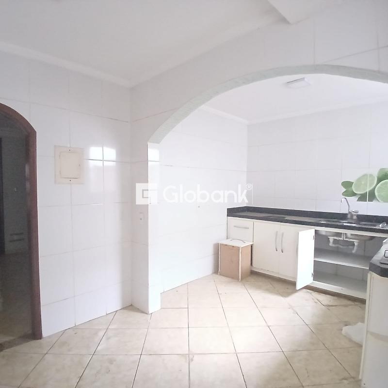 Casa 3 quartos à venda Conjunto Cristo Rei 45m² Montes Claros MG: 