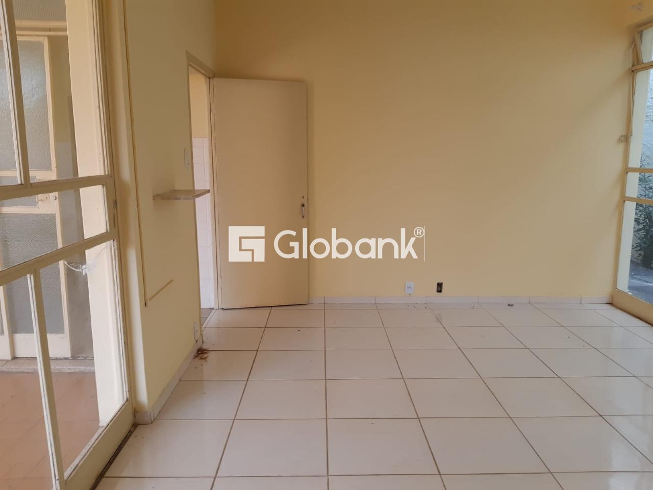 Casa 6 quartos à venda Centro 200m² Montes Claros MG: 