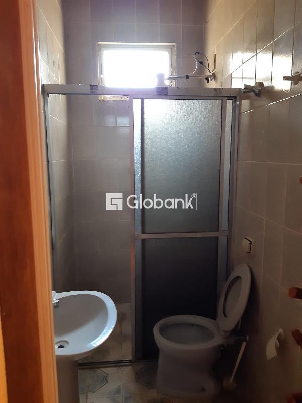 Casa 6 quartos à venda Centro 200m² Montes Claros MG: 