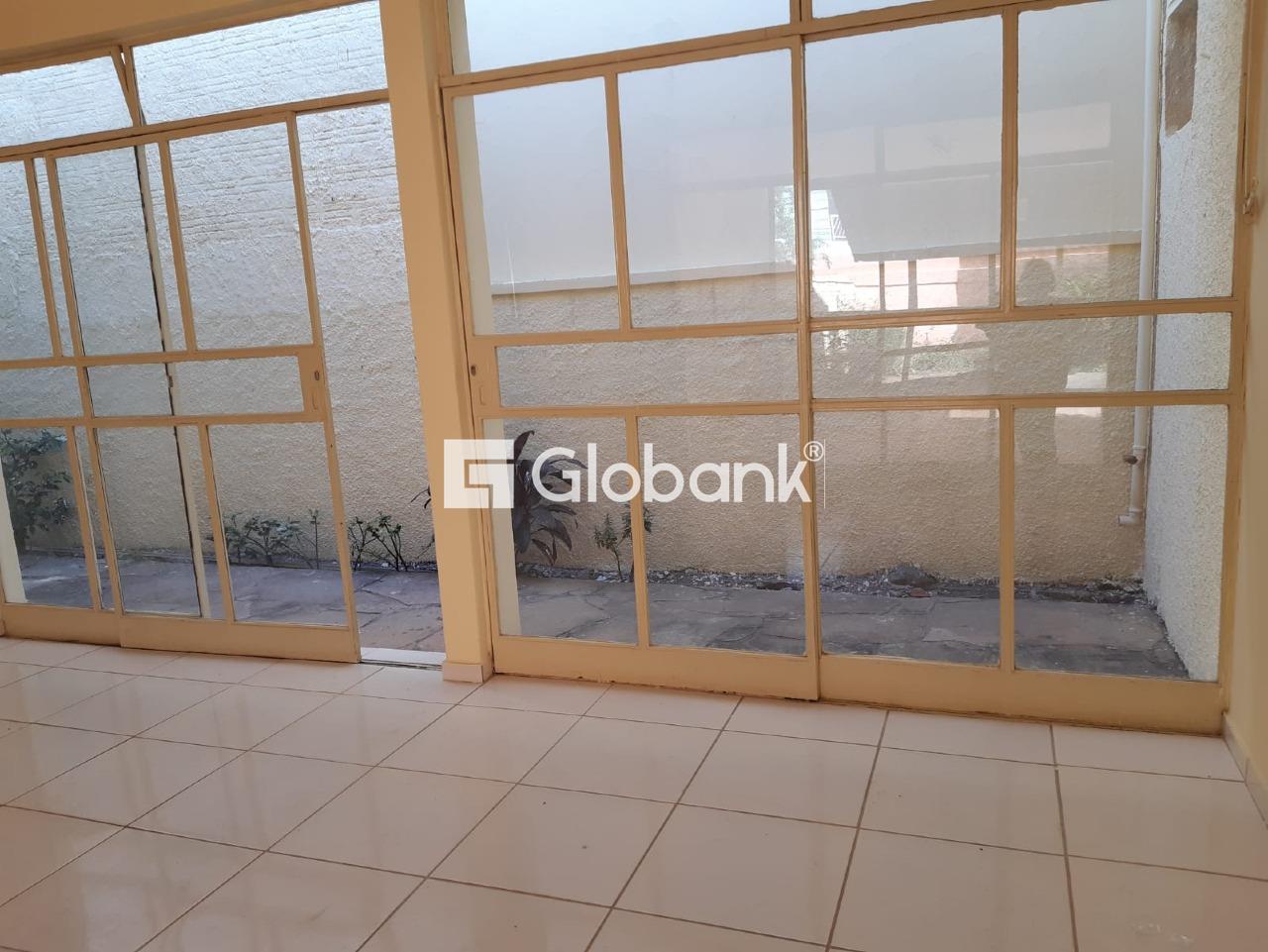 Casa 6 quartos à venda Centro 200m² Montes Claros MG: 