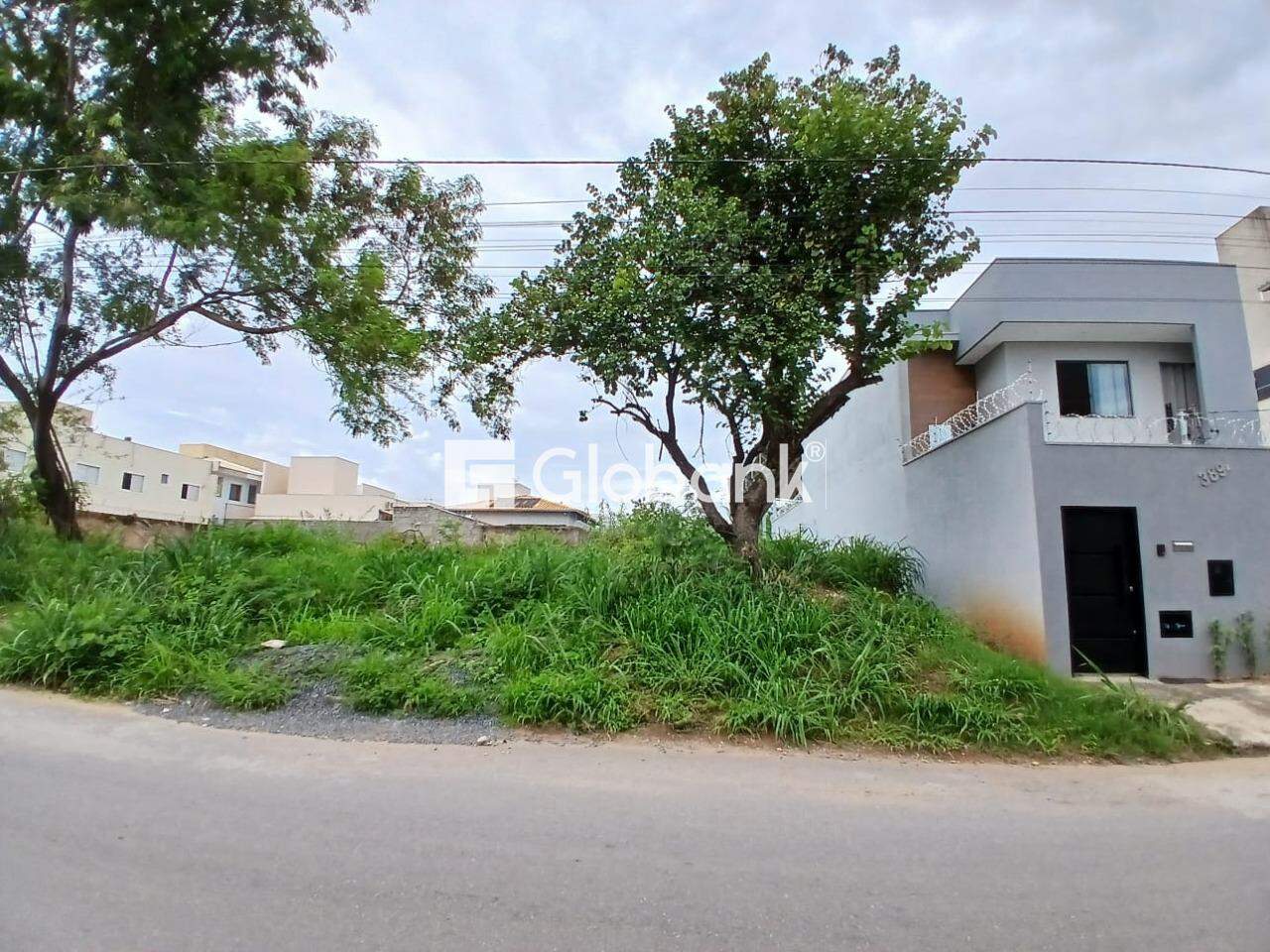 Terreno à venda Vila Brasília 360m² Montes Claros MG: 