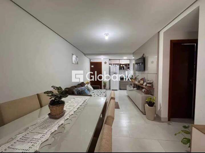 Apartamento 2 quartos à venda Universitário 80m² Montes Claros MG: 