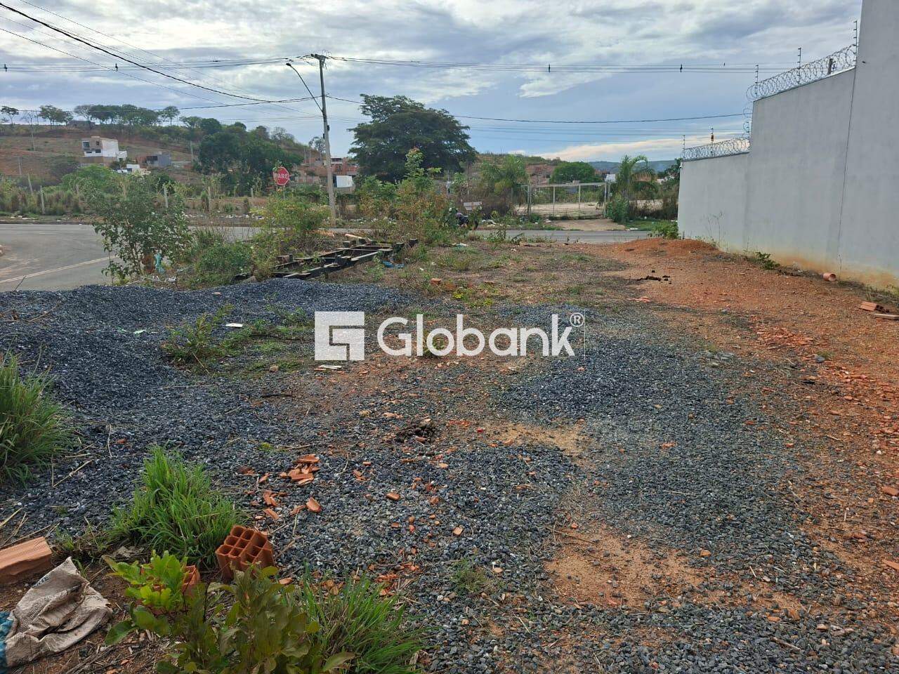 Terreno à venda Residencial Sul Ipês 260m² Montes Claros MG: 