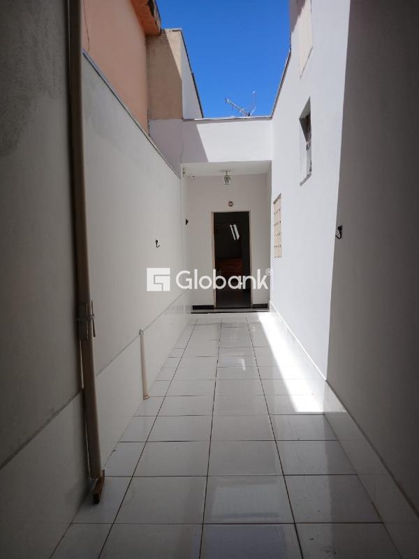 Casa 2 quartos à venda Santo Inácio 69m² Montes Claros MG: 