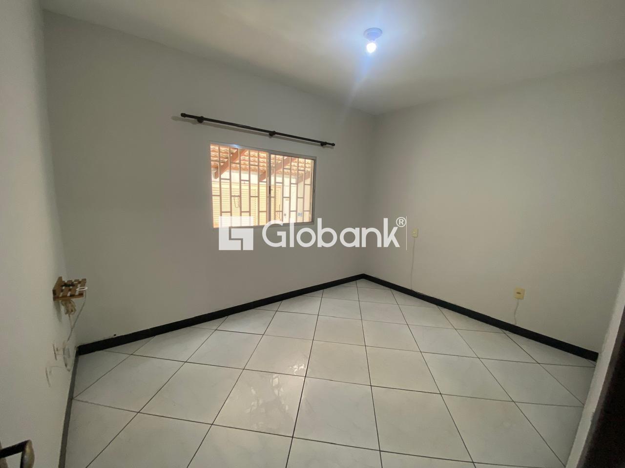 Casa 2 quartos à venda Santo Inácio 69m² Montes Claros MG: 